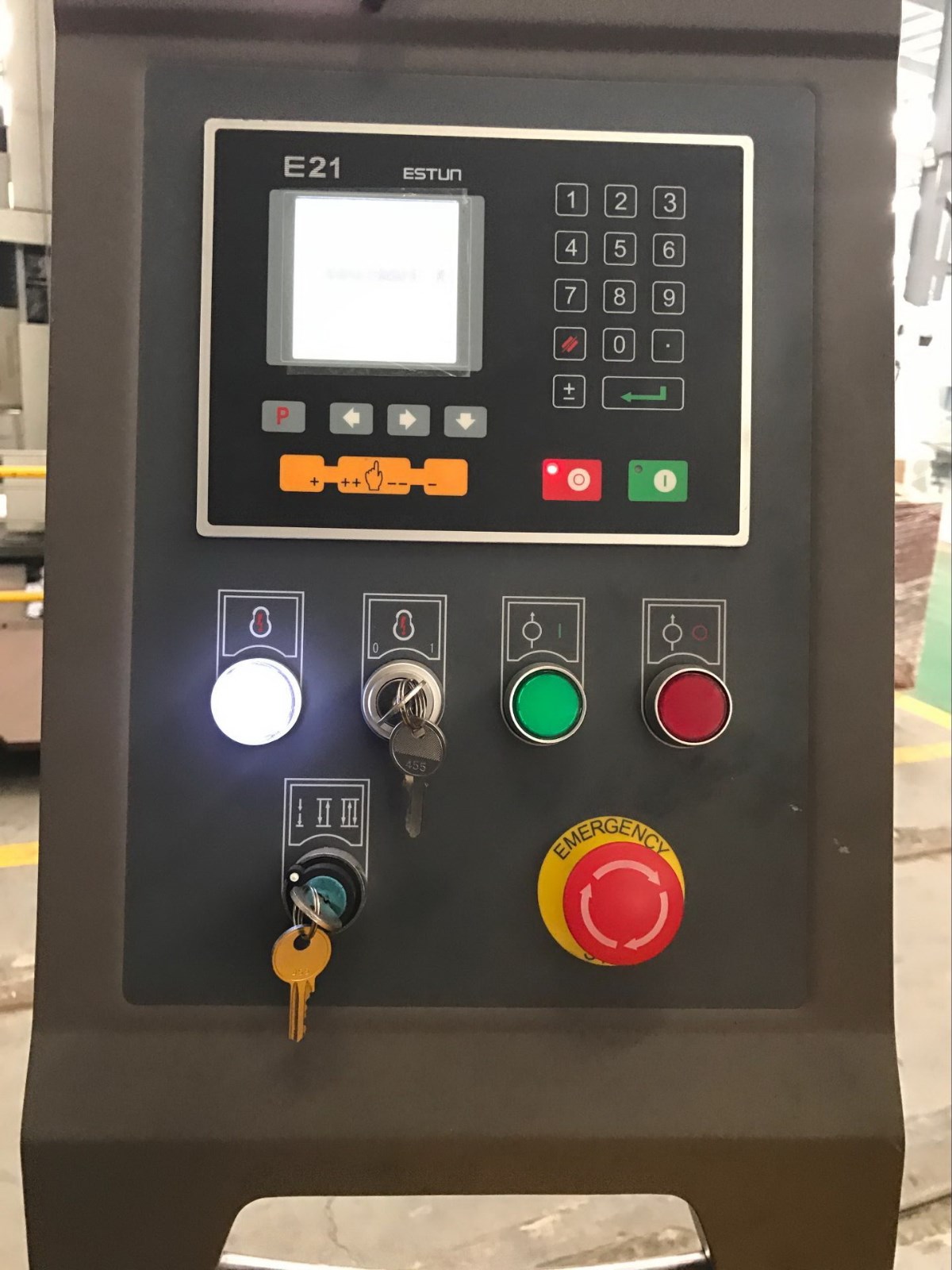 e21 CONTROLLER.jpg
