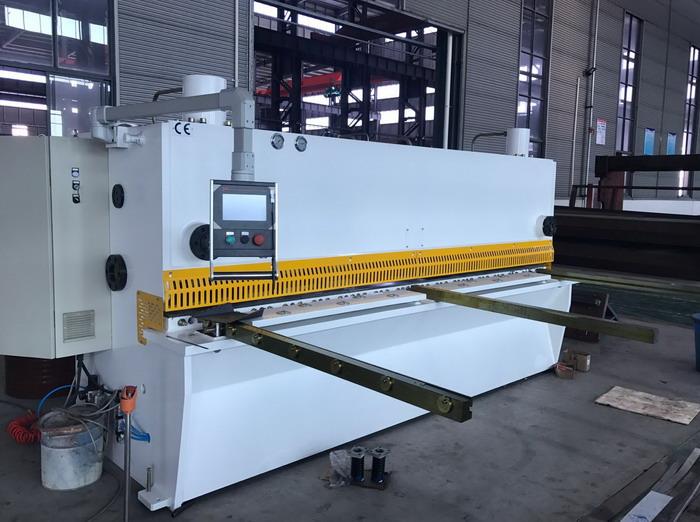 China Tesoura de guilhotina HYW Yawei 6mm HGS CNC VR fornecedores