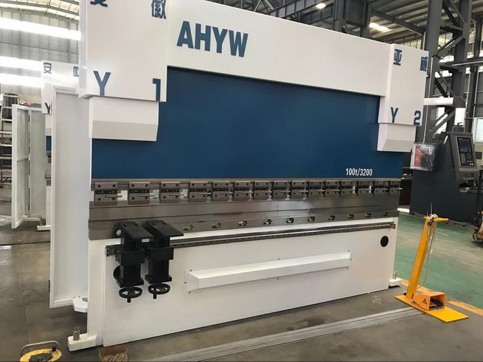 Yawei AHYW Synchro 4 Eixos CNC Pressbrakes 3m