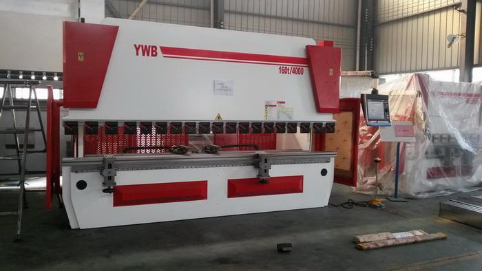 AHYW 6 eixo CNC Synchro imprensa freios 4M