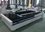 Máquina de corte a laser de fibra Yawei 1kw 3015